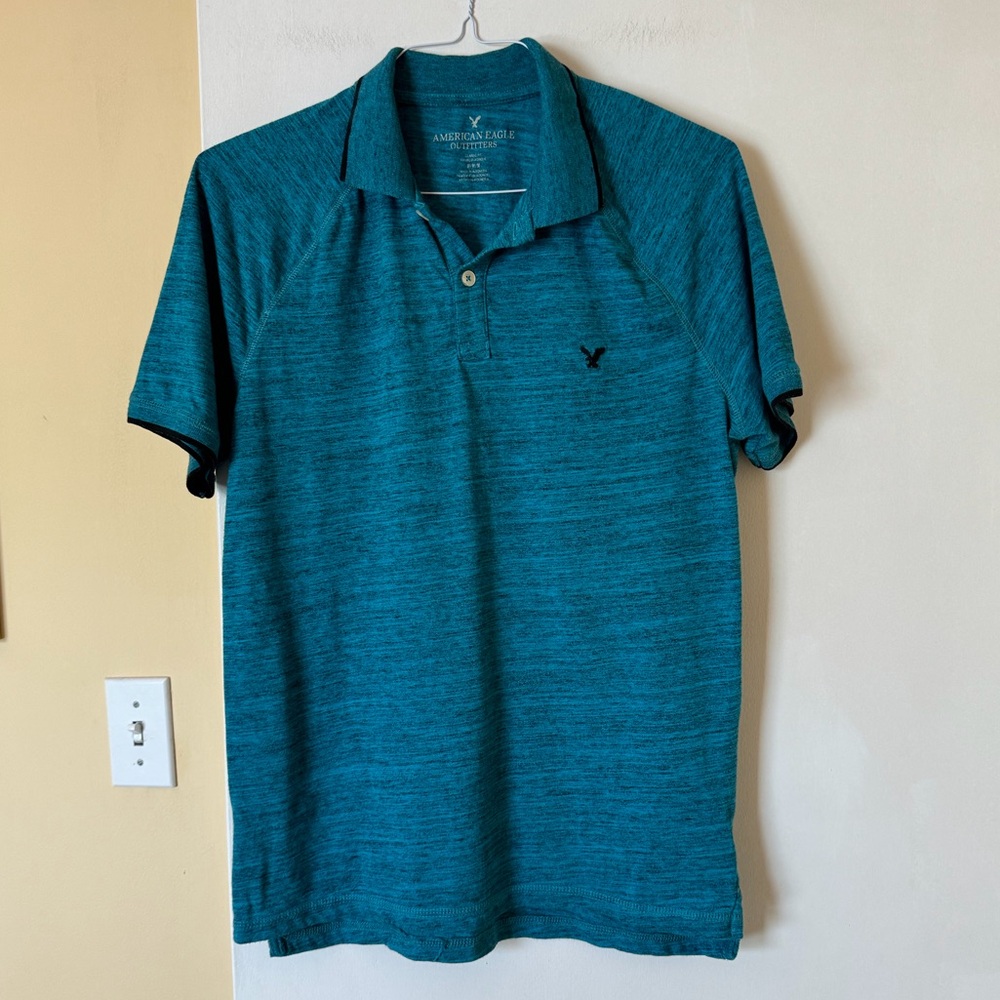 AMERICAN EAGLE polo - size M - EUC